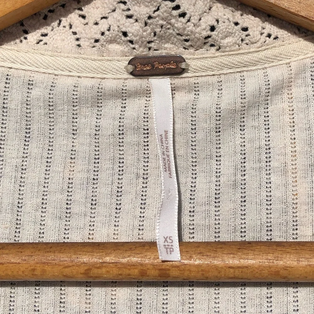 Free People Ivory Crochet Hem Long Sleeve Crop Top XS